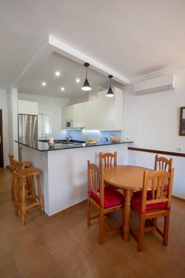 Coronado 4 Menyber نيرخا المظهر الخارجي الصورة